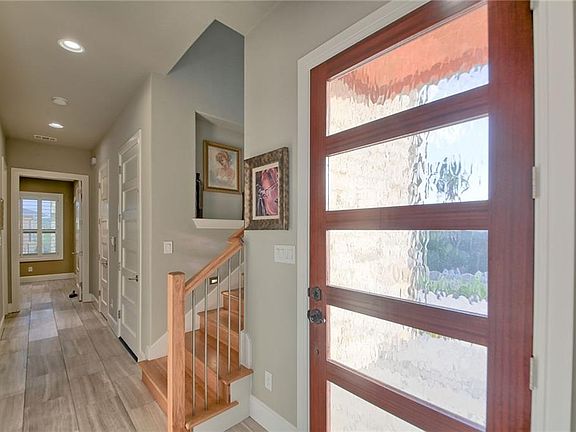 3rd image of 18606 Lakeland Dr