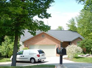 1709 Ghent Rd, Columbia, IL 62236