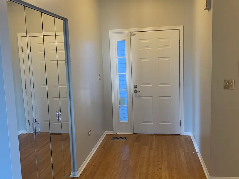 3089 Kentshire Cir — Photo 4