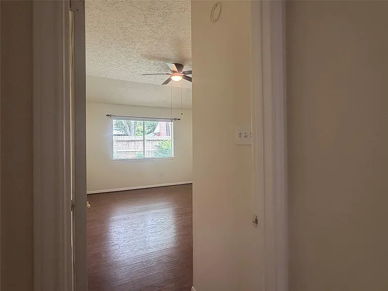 3806 Carya Cir — Photo 16