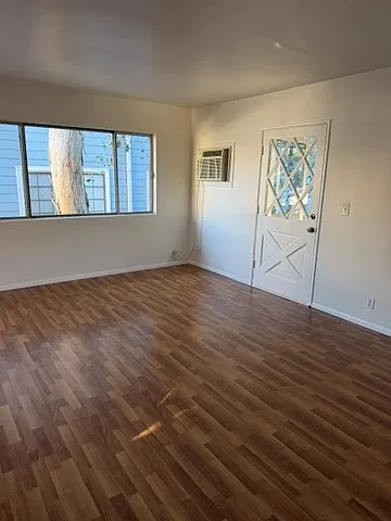2 bed, 1050 sqft, $2,950 — Photo 4