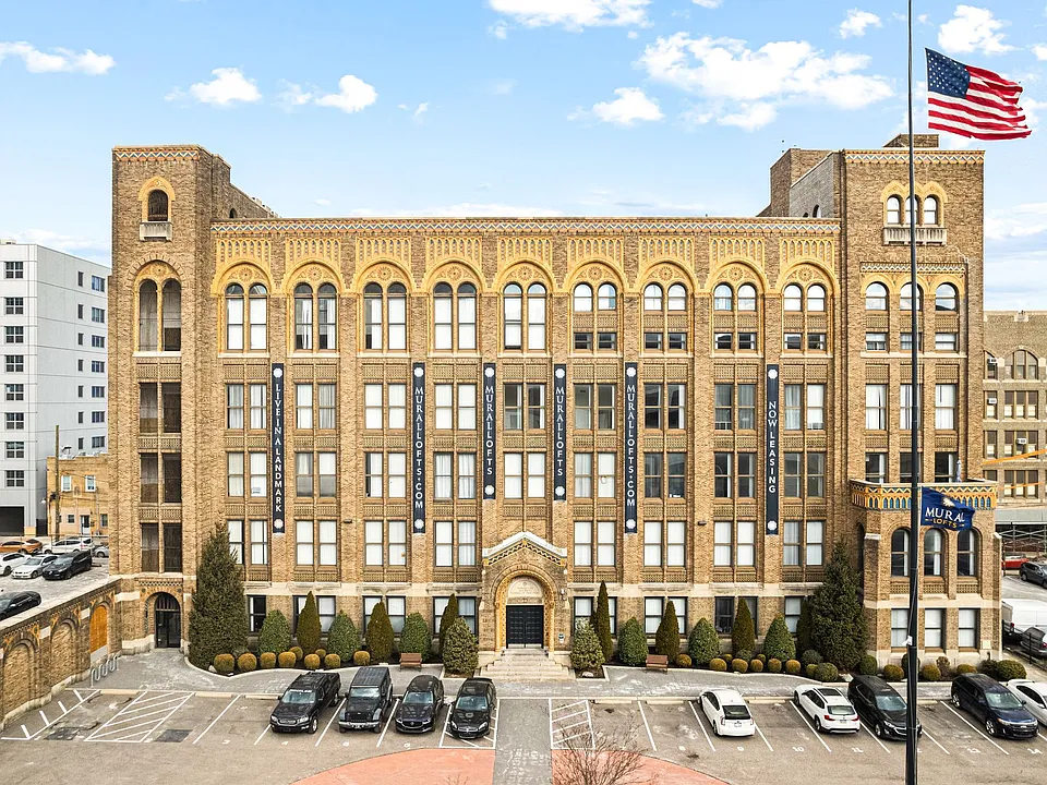 Mural Lofts