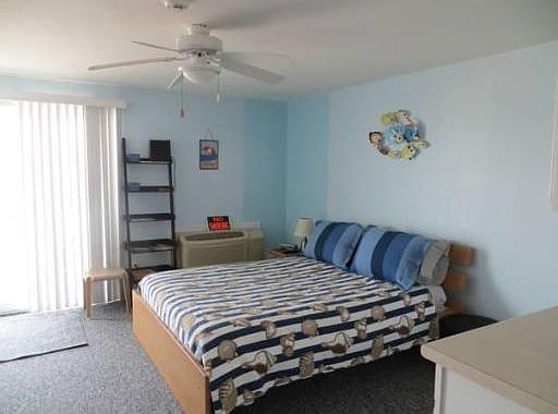 2nd image of 6 Ashworth Ave #31
