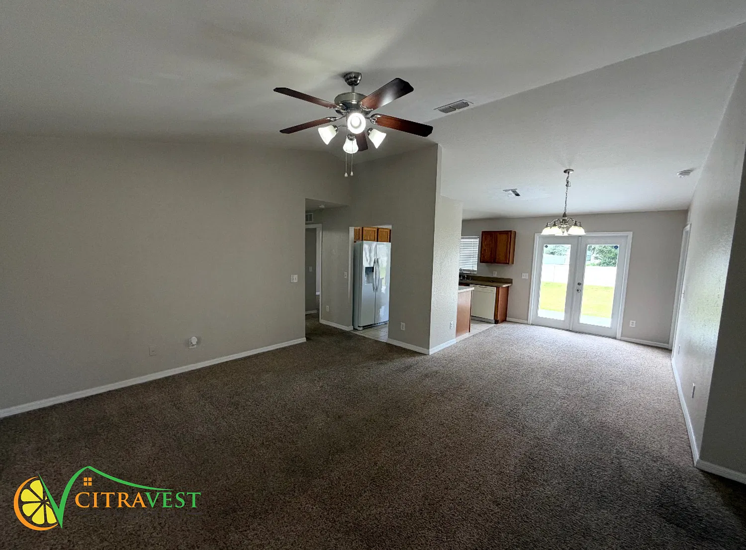 3 Bedroom, 2 Bath in Winter Haven Available! — Photo 2