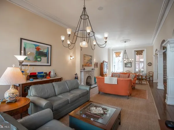 716 Pine St, Philadelphia, PA 19106