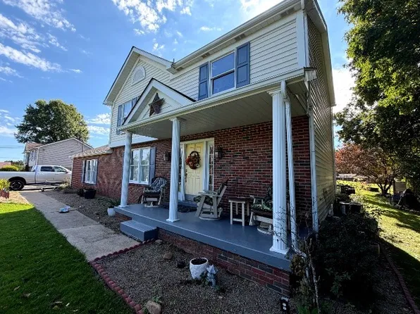 1855 Droz Ave, Ambridge, PA 15003