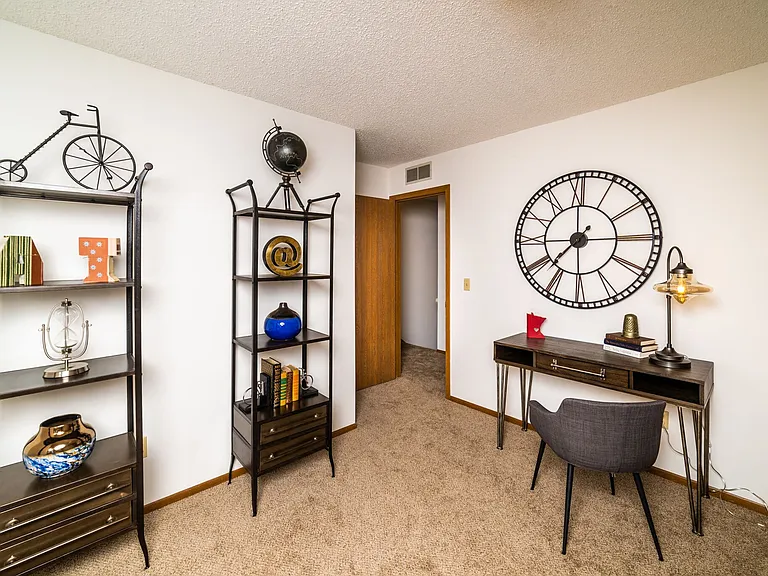 Auburn Townhomes — Photo 33