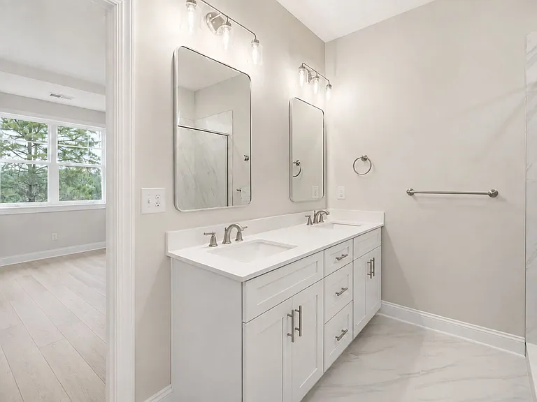 8931 Sharonbrook Dr — Photo 25