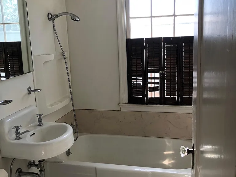 103 Hillside Dr — Photo 12
