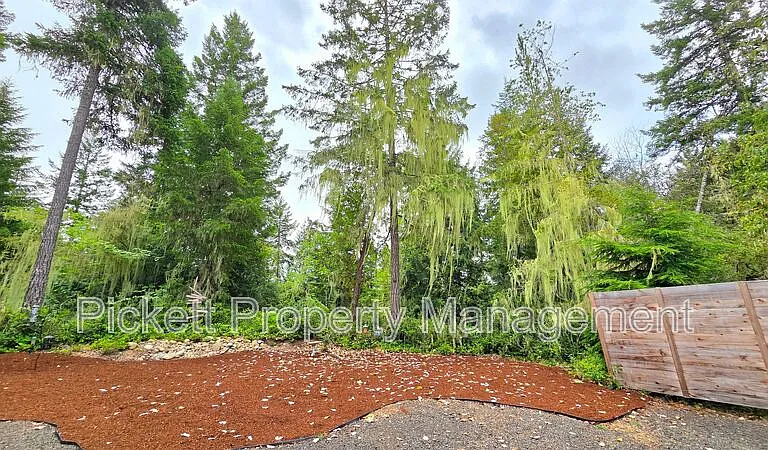 331 Dewatto Rd W — Photo 38