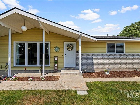 3rd image of 11726 Moss Ln