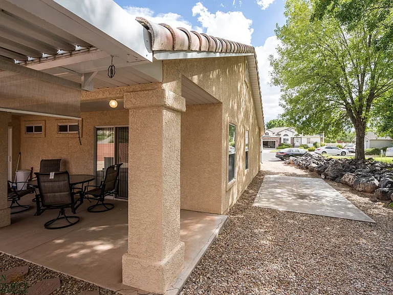 2342 W 1710 North Cir — Photo 9
