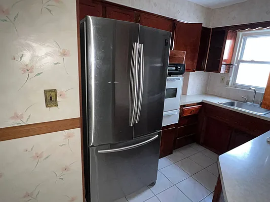 Rented by Paragon Real Estate Corporation | media 9