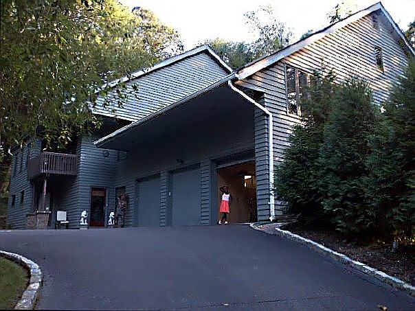 2nd image of 1 Cardinal Ln