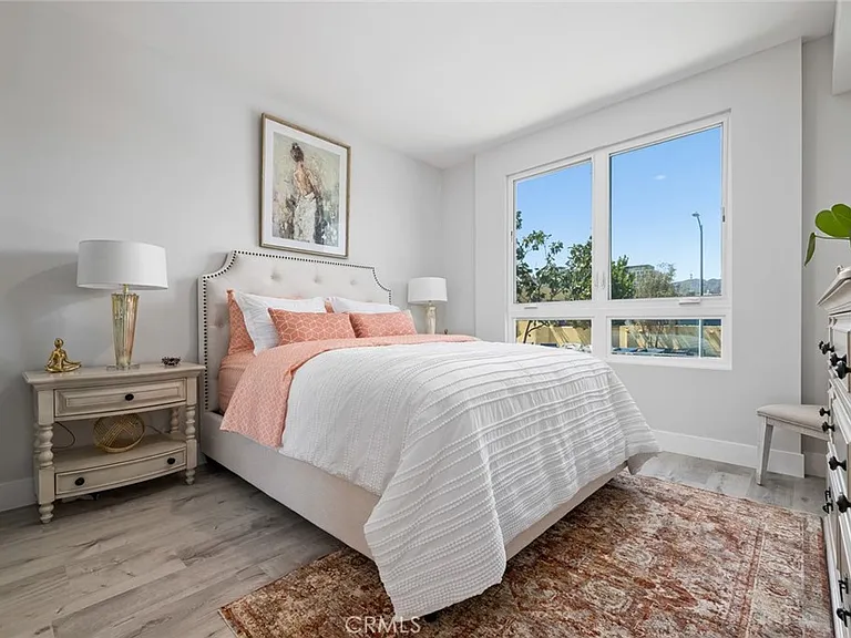5820 La Mirada Ave #401 — Photo 37
