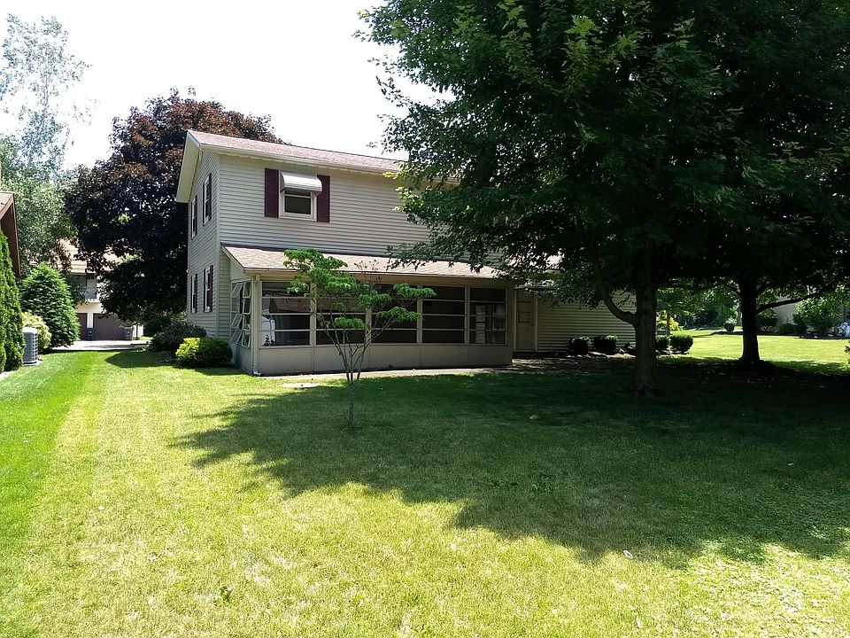 1st image of 374 Homewood Ave