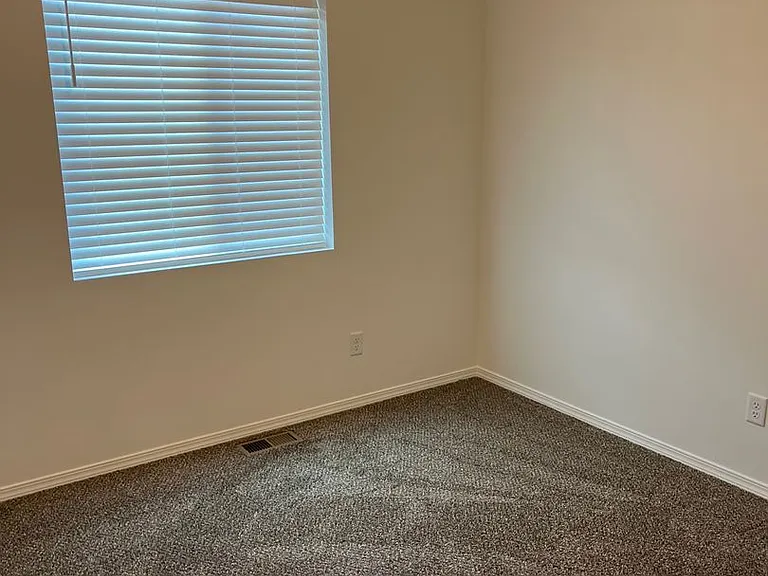 1321 W Polo Ridge Dr — Photo 5