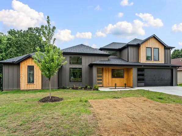 7 Grampian Dr, Bella Vista, AR 72715