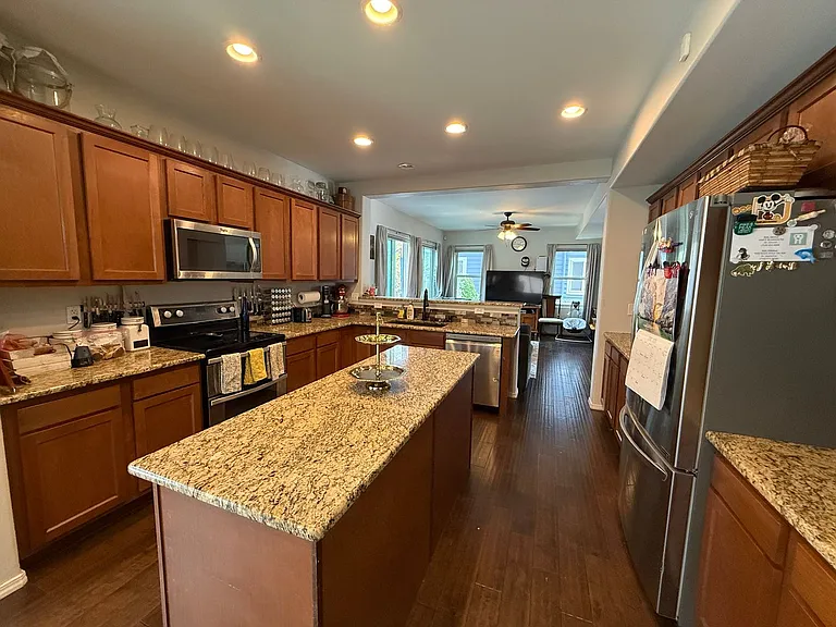 6862 Cool Spring Way — Photo 8
