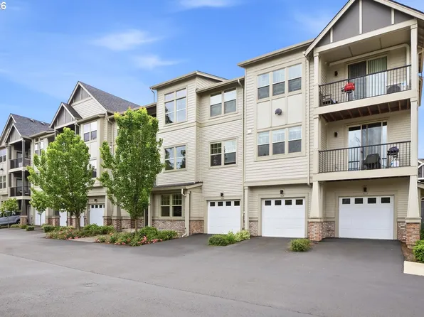 17126 SW Snowdale St #208, Beaverton, OR 97007