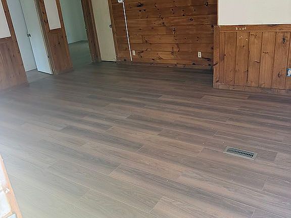 2nd image of 1347 Gnatty Branch Rd