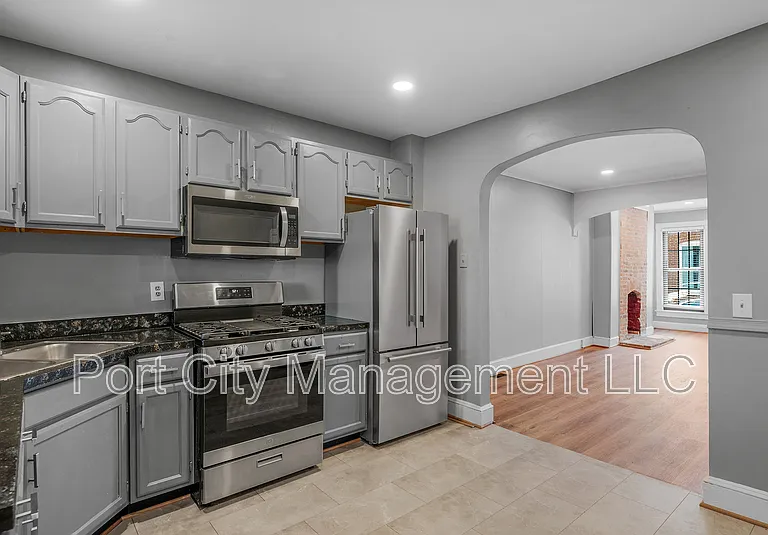 1465 Stevenson St — Photo 15