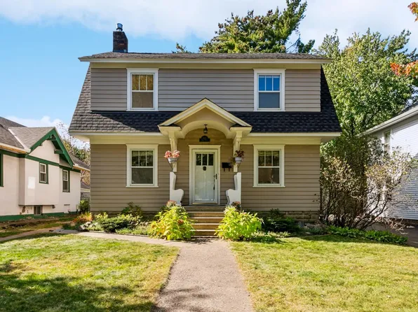 1023 Como Pl, Saint Paul, MN 55103