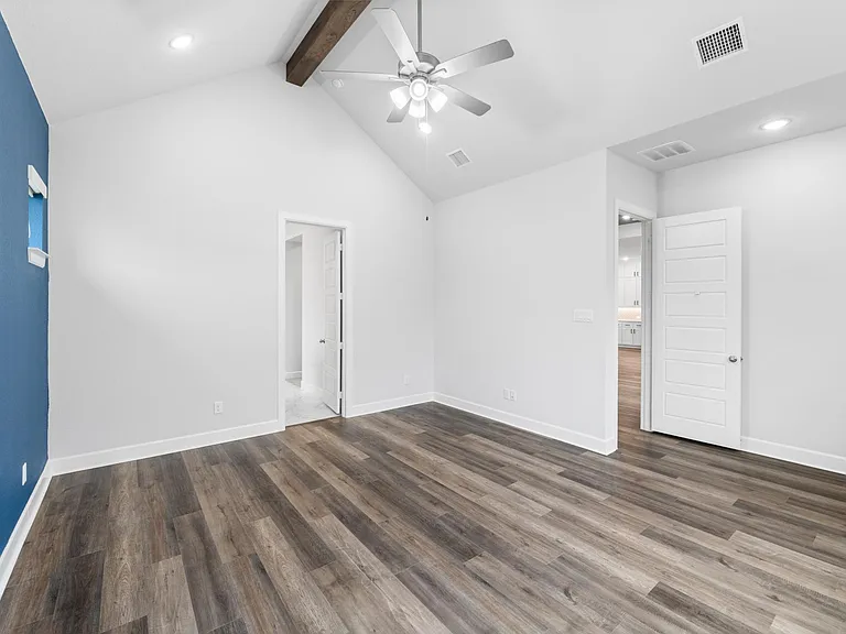 500 Samaritan Dr — Photo 23