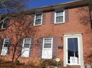 1803 Pewsbury Rd, Charlotte, NC 28210