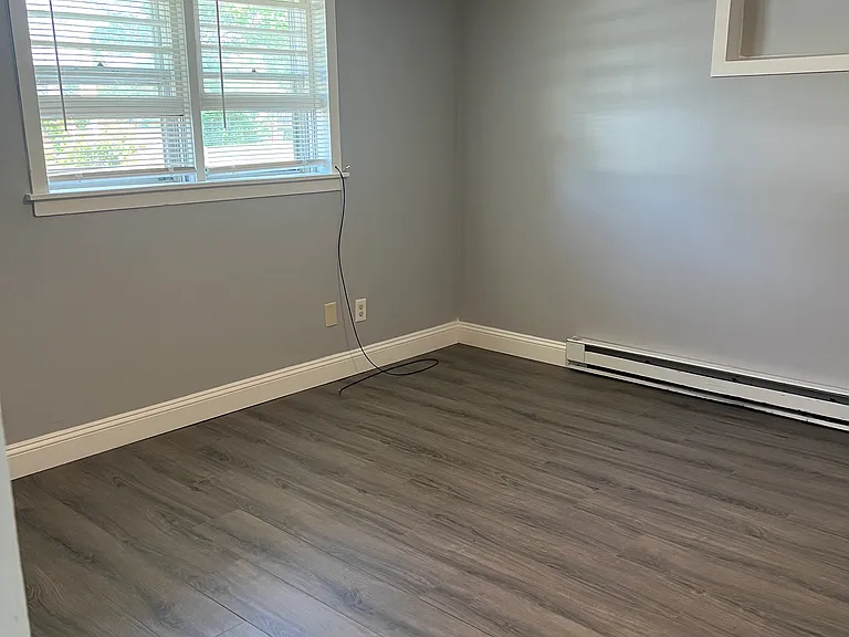 28 Salmon Dr #B — Photo 8