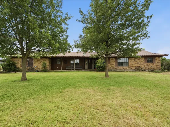 1594 Lcr 312, Mart, TX 76664