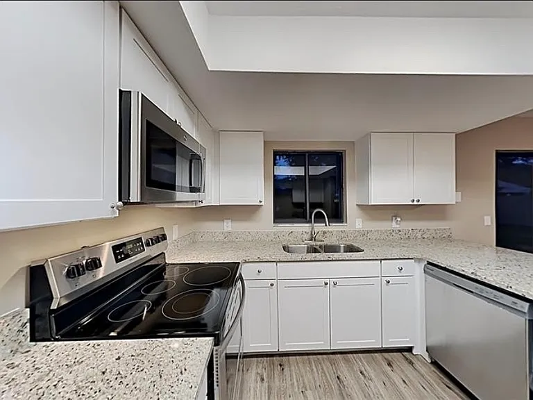 5935 Clays Mill Dr — Photo 8