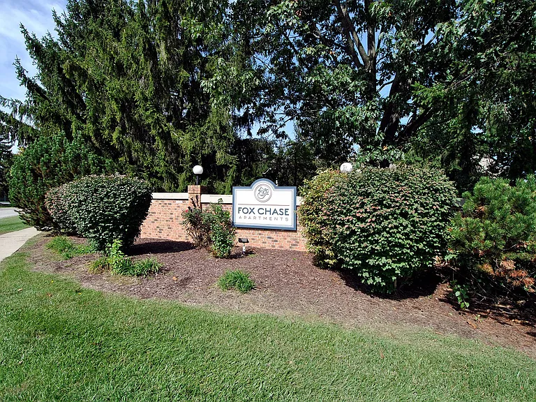 Fox Chase Apartments — Photo 34