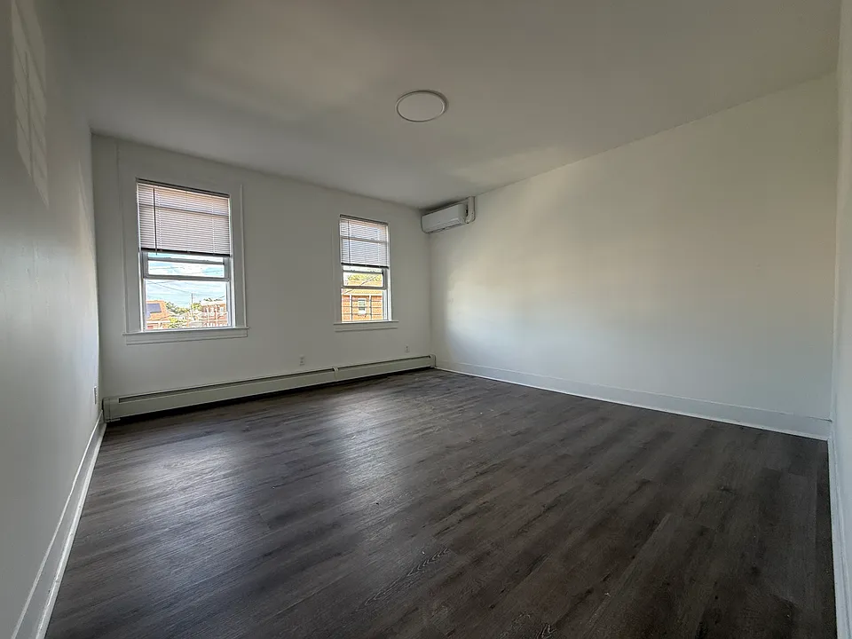 53 Grant Pl #2