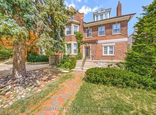 11 Parkwood Ave, Toronto, ON M4V 2W9