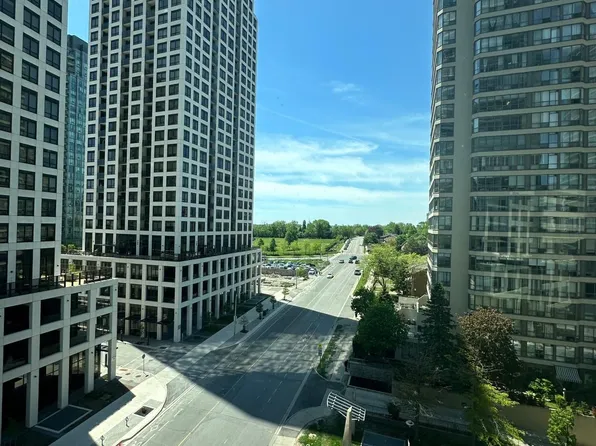 33 Elm Dr W, Mississauga, ON