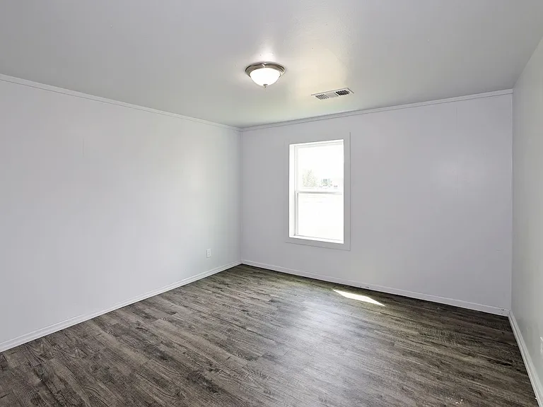 3703 S Monroe St — Photo 10