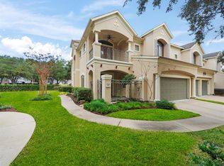 24 Sweetwater Ct, Sugar Land, TX 77479
