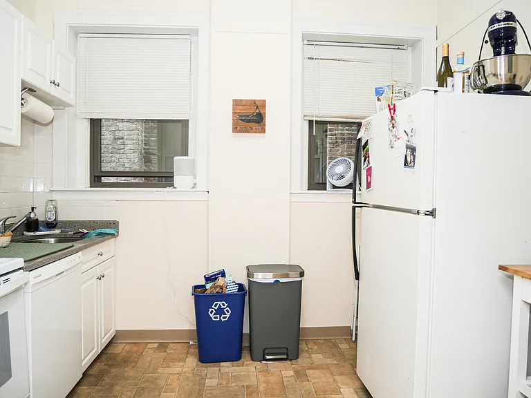1386 Beacon St #2 — Photo 2
