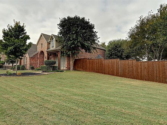 2nd image of 3009 Sunvalley Dr