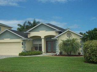 954 Landmark Cir S, Tierra Verde, FL 33715
