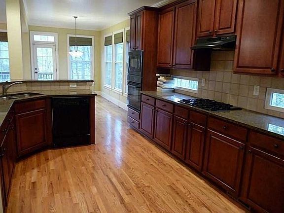 5th image of 3002 Gaston Cir SE #A-1
