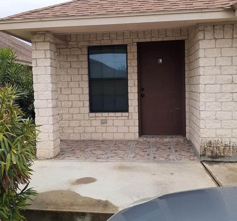 1st image of 1120 Robinhood St #L