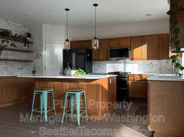 1725 SW 346th Pl, Federal Way, WA 98023