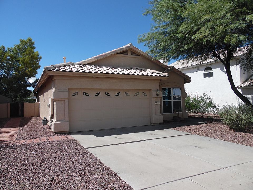 1st image of 9067 N Palm Brook Dr