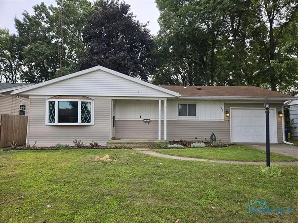 1489 Amesbury Rd, Toledo, OH 43612