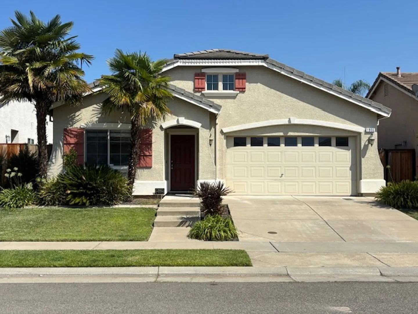 1955 Rickenbacker Ln photo 1