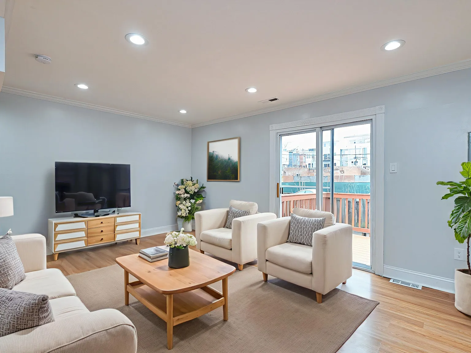 3 bed, 2.5 bath, 1000 sqft, $3,495 — Photo 1