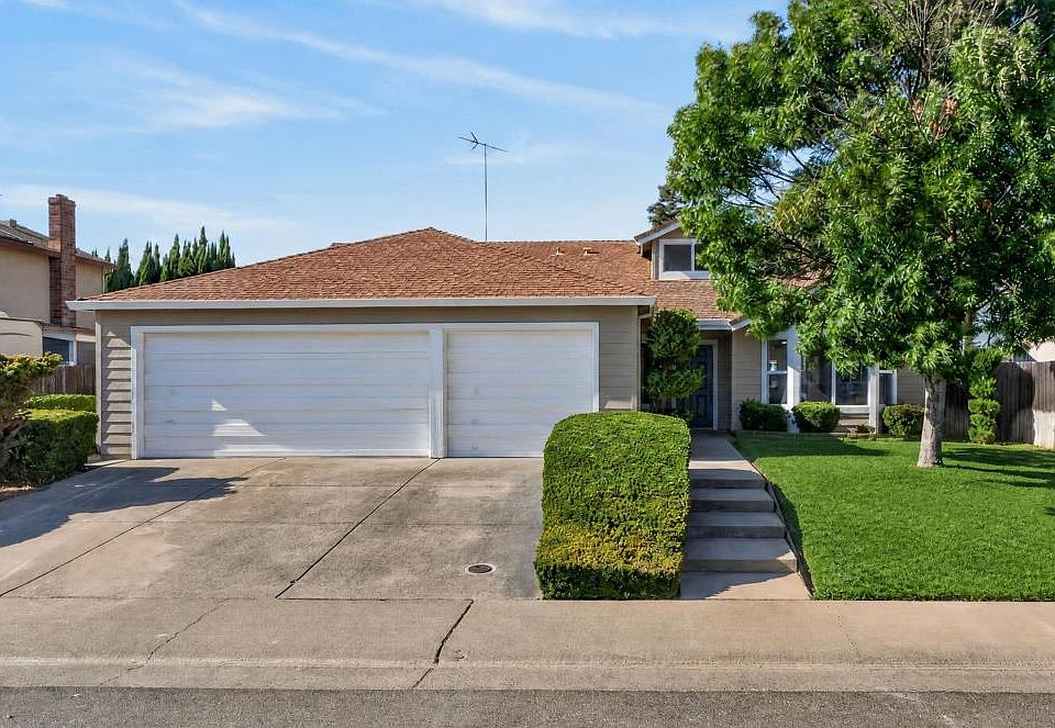 1st image of 9055 Grouse Meadow Dr