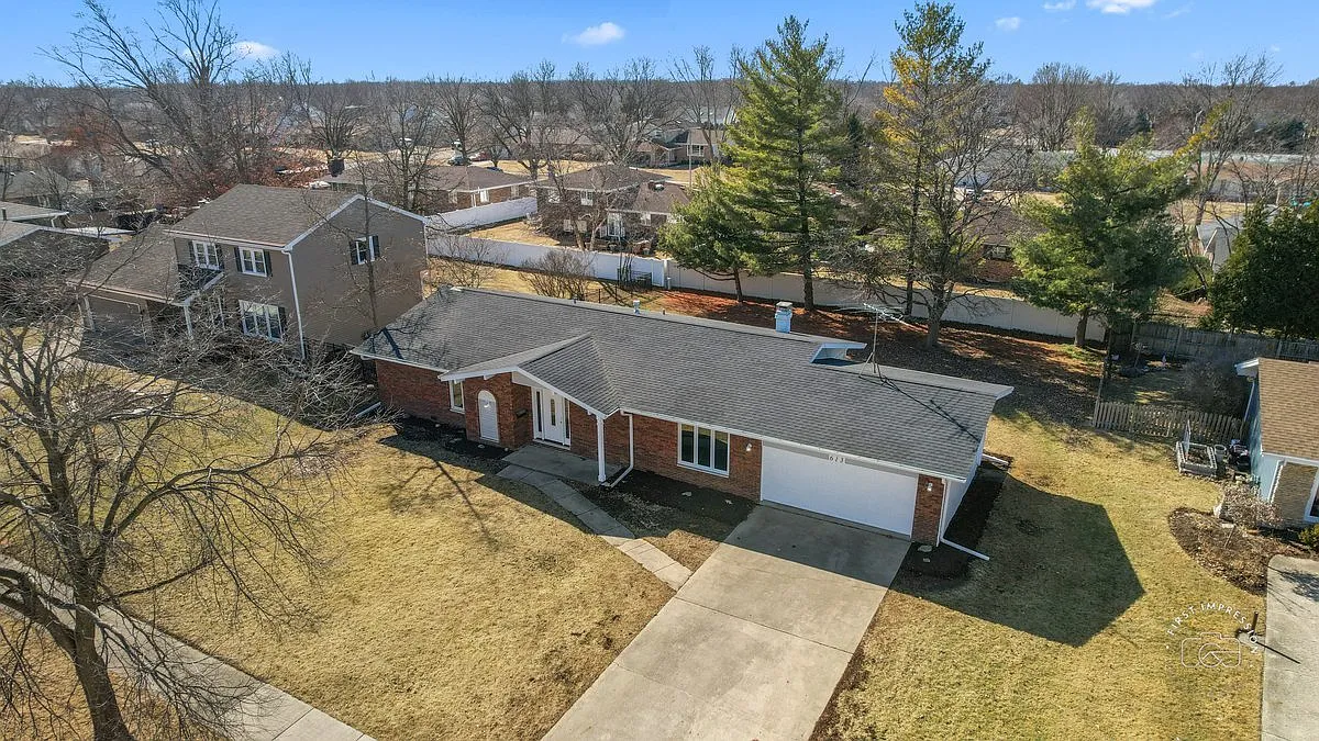 613 Apollo Dr photo 1